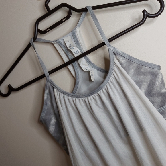 Lululemon No Limits Tank Grey & White - Picture 2 of 6